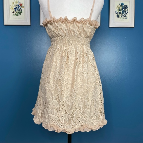 VTG Twenty One Cream Lace Floral Mini Dress Size M - Picture 7 of 14